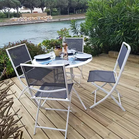 Marina Village Saint-Cyprien  Exterior photo